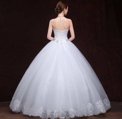 礼服<a href=//88ops.com/ target='_blank'>面料</a>常用有哪些?都有什么特点?